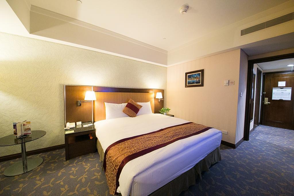 Evergreen Plaza Hotel - Tainan Room photo