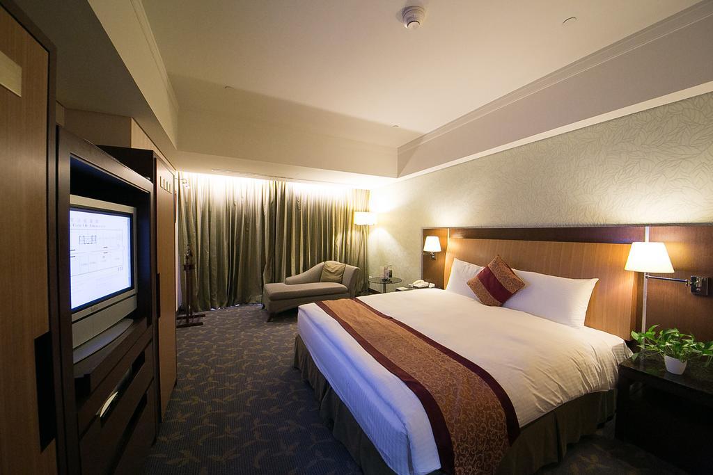 Evergreen Plaza Hotel - Tainan Room photo Deluxe Room